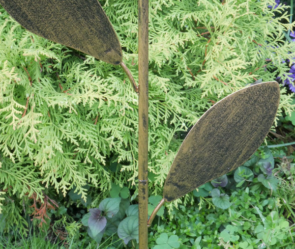 Rose Flower Bird Feeder Garden Stake Sculpture