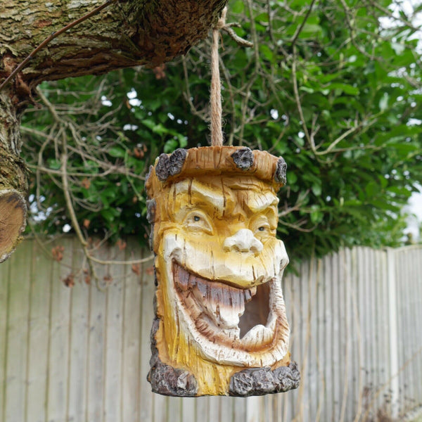 Tree Stump Shape Nesting Box / Bird House