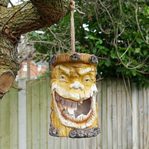 Tree Stump Shape Nesting Box / Bird House