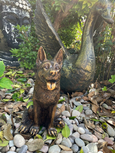 Sitting German Shepard Garden Ornaments - Bronze